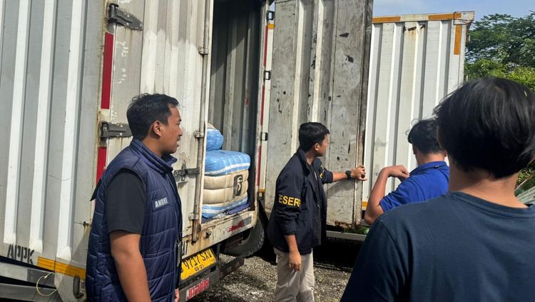 Operasi Jaktim: Ratusan Balpres Ilegal Disita, Gagal Banjiri Pasar Senen