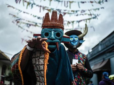 Tradisi dan Warna-Warni di Festival Topeng Menari Coscomatepec