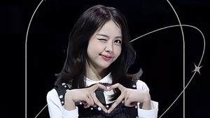 Bangga! Carmen Hearts2Hearts Raih Piala di KGMA 2025