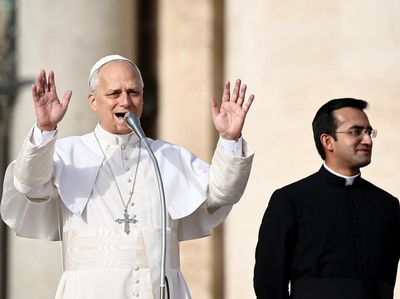 Paus Leo XIV Pimpin Misa Yubileum Kaum Miskin di Vatikan