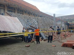 Gazebo Unsil Tasikmalaya Ambruk, 17 Mahasiswa Terluka