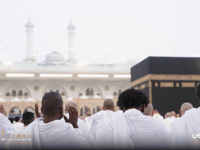 Momen Arab Saudi Gelar Salat Istisqa, Tak Lama Hujan Turun