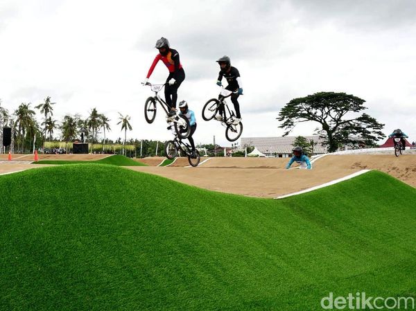 Melihat Sirkuit BMX Muncar Banyuwangi Berstandar Olimpiade di Asia Tenggara