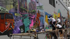TIM Disulap Jadi Lautan Warna, 20 Seniman Ramaikan Jakarta Mural Festival 2025