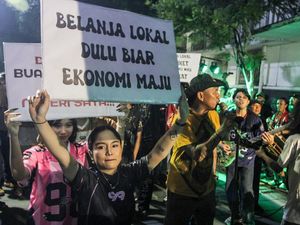 Musisi hingga Konten Kreator Gelar Aksi Seni untuk UMKM Konveksi