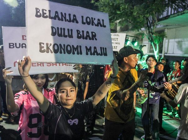 Musisi hingga Konten Kreator Gelar Aksi Seni untuk UMKM Konveksi