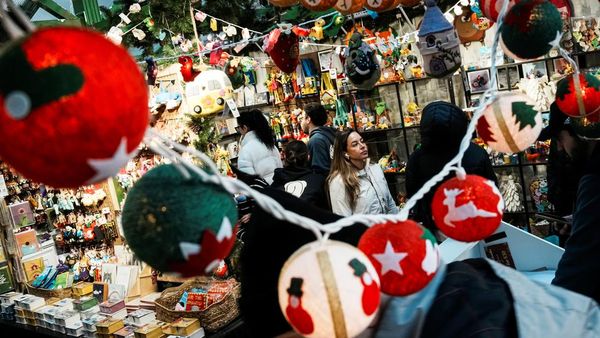 Berburu Pernak-Pernik Natal di Bryant Park New York