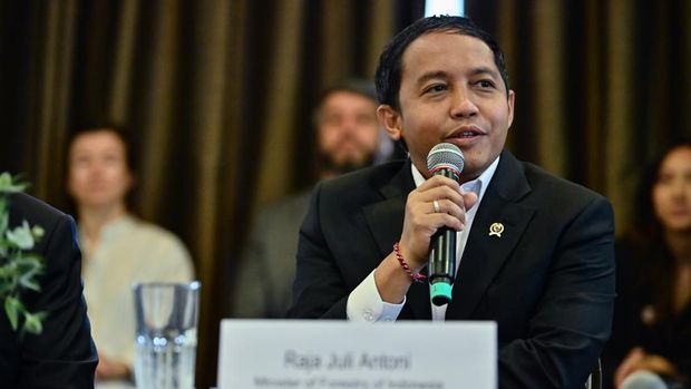 BNR Standard Chartered/Dentsu (2/5) - 11 Nov 2025