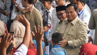 Arahan Prabowo Agar Siswa Tak Perlu Sambut di Pinggir Jalan