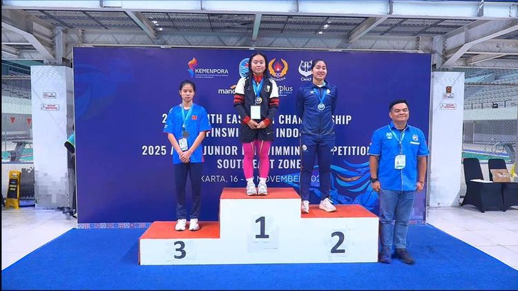 Indonesia Ukir Prestasi Emas di Kejuaraan Finswimming Indoor Asia