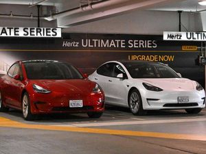 Mobil Listrik Bekas Lebih Cepat Terjual Ketimbang Mobil Bensin Bekas