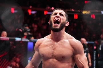 Islam Makhachev Vs Ian Garry: Adu Striking atau Adu Gulat?