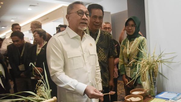 Zulkifli Hasan Buka ISRF 2025 Bahas Inovasi Pertanian Rendah Karbon