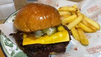 Kibo: Smashed Burger Hidden Gem di Kelapa Gading, Menunya Hanya 1!
