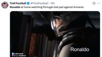 Galaknya Portugal tanpa Ronaldo menghadirkan sejumlah meme. Ronaldo disebut menyesal tak bisa ikutan main saat negaranya menghadirkan banyak gol. (Foto: X.com/@TrollFootball)