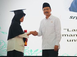 Mensos Gus Ipul Hadiri Graduasi di Pemalang, Sambut Baik Masukan dari KPM