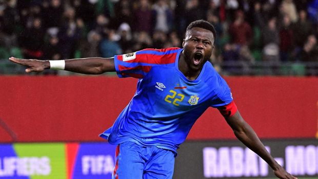 Nigeria vs Kongo Soccer Football - FIFA World Cup - CAF Qualifiers - Playoffs - Final - Nigeria v Democratic Republic of Congo - Prince Moulay Hassan Stadium, Rabat, Morocco - November 16, 2025 Democratic Republic of Congo's Chancel Mbemba celebrates after scoring the winning penalty in the penalty shootout REUTERS/Abdelmjid Rizkou TPX IMAGES OF THE DAY
