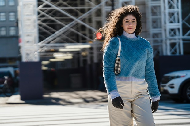 Pakai baju berlayer saat musim dingin