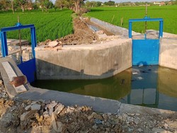 Pintu Air Sukaurip Dibenahi, Distribusi Irigasi Indramayu Kini Lebih Rapi