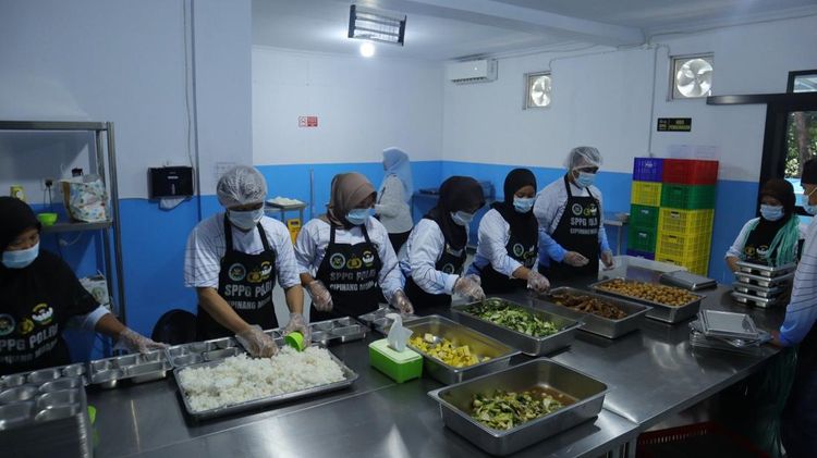 Waka Komisi IX DPR Desak Penghentian MBG Libur Sekolah: Dinilai Tak Efektif