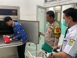 Bayi Perempuan yang Ditemukan Terbungkus Kresek di Muba Meninggal