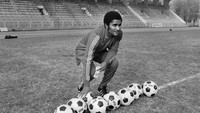 3. Eusebio - 42 gol dari 64 penampilan di Timnas Portugal (rata-rata 0,66 gol per pertandingan). Foto: AFP/STAFF