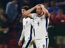 Kelolosan Inggris Banyak Dicibir, Kane Sebal