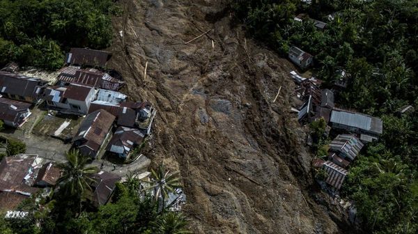 Longsor di Banjarnegara, Puluhan Warga Hilang dan Rumah Tertimbun