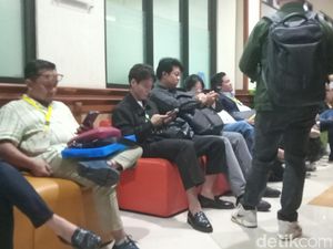 Na Daehoon Hadiri Sidang Cerai, Jule Masih Belum Muncul