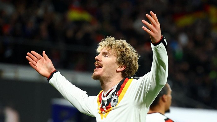 Soccer Football - World Cup - UEFA Qualifiers - Group A - Germany v Slovakia - Red Bull Arena, Leipzig, Germany - November 17, 2025 Germanys Nick Woltemade celebrates scoring their first goal REUTERS/Lisi Niesner
