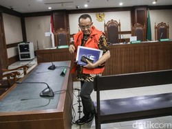 Kubu Nurhadi Persoalkan Keterangan Saksi di Sidang TPPU