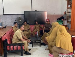 Kepala SDN 20 Parepare Batal Mundur Usai Dibela Ortu Siswa Saat Demo