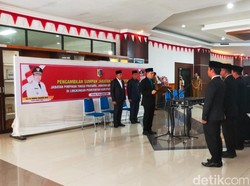 Lantik Kadisdukcapil Lombok Timur, Iron: Jangan Lempar Kiri Lempar Kanan