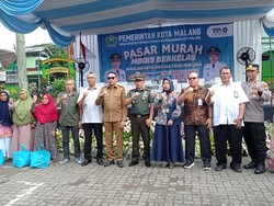 Jelang Nataru, Pemkot Malang Gelar Pasar Murah Mbois Berkelas