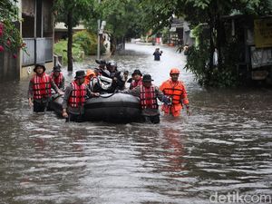 Video Pondok Karya Kebanjiran, Tinggi Air Capai 1,7 Meter