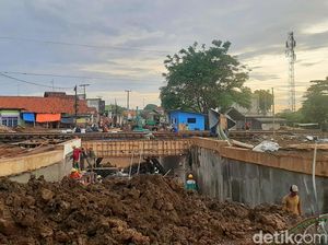 Cara Bupati Aep Penuhi Kebutuhan Fasilitas Dasar di Karawang