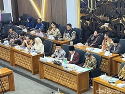 Distribusi Guru Bakal Dikelola Penuh Pusat, Kemendikdasmen Ungkap Alasannya