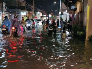 Diguyur Hujan 4 Jam, Kota Sidoarjo Terendam Banjir