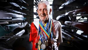 Berkenalan Dengan Atlet Dayung Tertua, Odilon Maia Martins