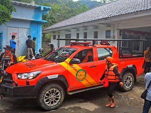 Basarnas : Jasad Pemancing Ditemukan Mengambang Masih Berpakaian Lengkap