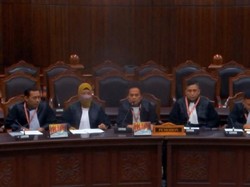 Salahnya Firdaus Oiwobo di MK: Dari Nama Eks Menteri hingga Ketua MA