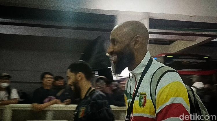 Selamat Datang Oumar: Kisah Islam Frederic Kanoute