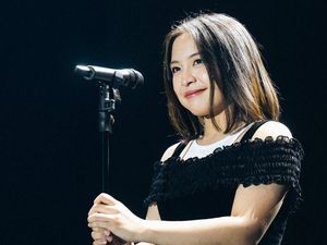 Gaya Rambut Square Bob Sebahu ala Bernadya, Look Simple yang Bikin Fresh