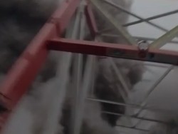 Gelap Gulita di Supiturang, Warga Mengungsi Akibat Abu Semeru