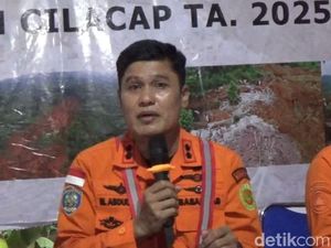 Prabowo Dijadwalkan Kunjungi Korban Longsor Cilacap Besok
