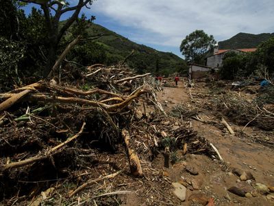 Longsor Terjang Bolivia, Rumah Hancur dan Warga Hilang