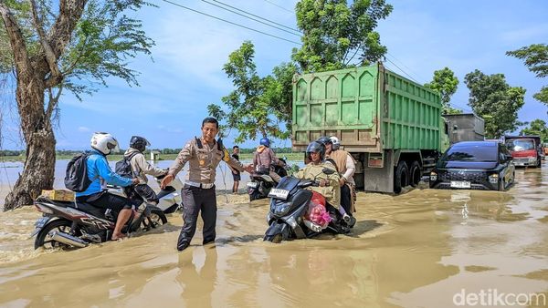 Sungai Nyiburan Meluap Empat Desa Terendam Banjir
