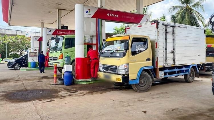 Impor Solar Anjlok 3,3 Juta Ton