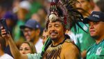 Begini Gaya Suporter Meksiko dan Paraguay Jelang Kickoff di Alamodome