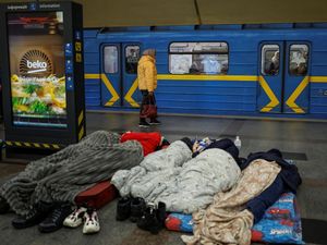 Stasiun Metro Jadi Tempat Aman Saat Kyiv Diguncang Serangan Rusia